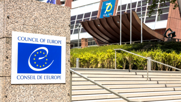 NAGRADA ZA PROGON SRBA Evropski parlament izglasao viznu liberalizaciju za lažnu državu!