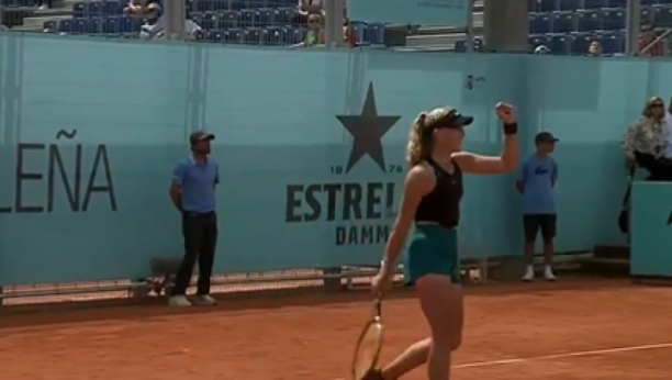 KAKAV ŠOK U MADRIDU Tinejdžerka napravila novo čudo i izbacila jednu od favoritkinja turnira (VIDEO)