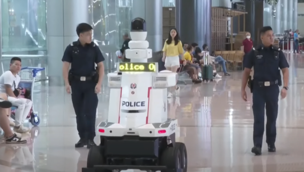roboti policajci