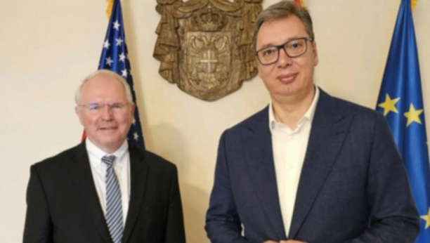 Aleksandar Vučić i Kristofer hil