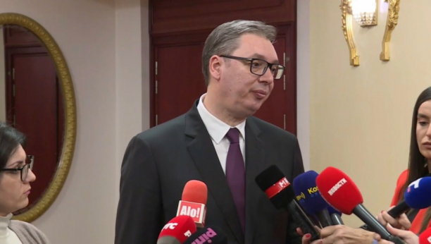 Predsednik Srbije Aleksandar Vučić prisustvuje svečanoj Svetosavski akademiji u Skoplju