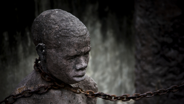 robovi statua