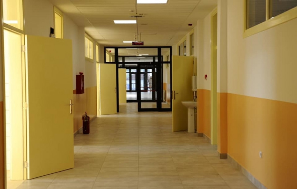 Nova škola u Leštanima