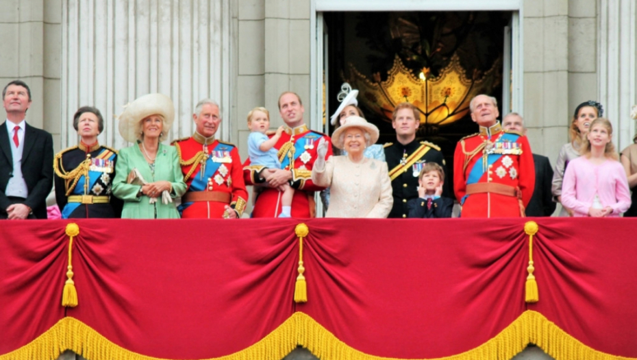 Kraljica Elizabeta i porodica