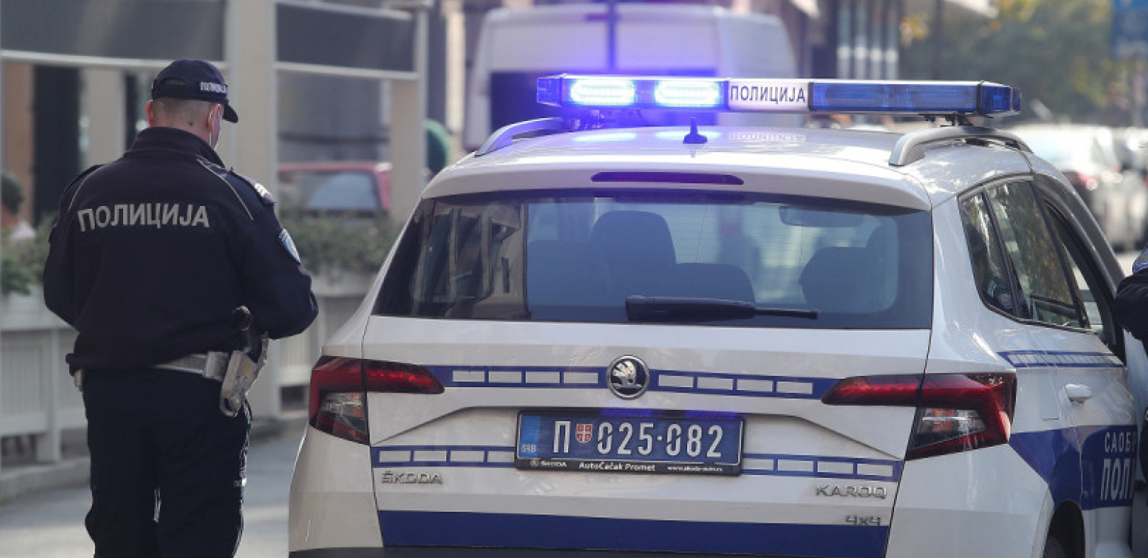 DRAMA NA BANOVOM BRDU U policijskoj akciji povređen policajac, dojurila i Hitna pomoć