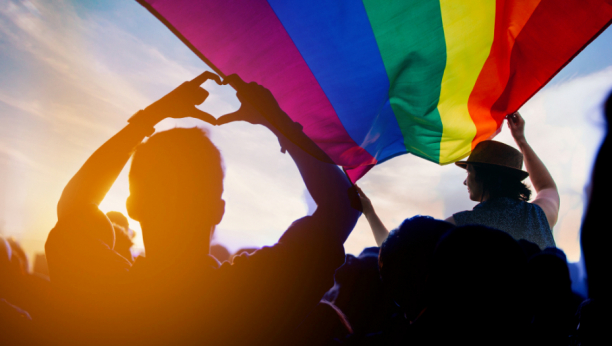 ISTINITE PRIČE: Kako je zaključavanje prilikom pandemije promenilo živote LGBT zajednice?