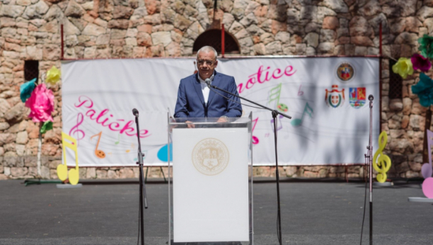 Gradonačelnik Bakić otvorio Dečji festival muzike i pokreta „Palićke notice“