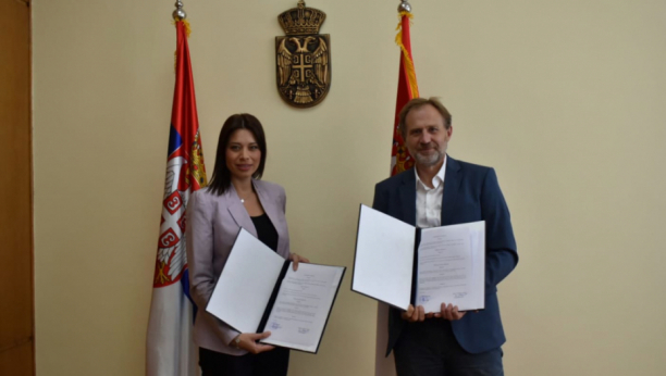 Ministarka Vujović potpisala sporazum za unapređenje saradnje sa Fakultetom političkih nauka! (FOTO)