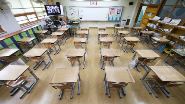 KINA ZABRANILA PRIVATNE ČASOVE Vlast zabranila profitno podučavanje iz predmeta školskog programa