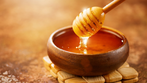 TERA SVE BOLESTI: Mešavina meda i sode bikarbone čini čuda