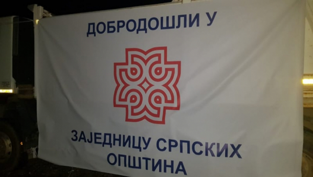 DOBRODOŠLI U ZSO! Transparenti osvanuli i u Severnoj Mitrovici