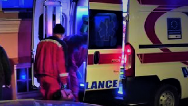 HITNA POMOĆ NOĆAS INTERVENISALA 103 PUTA Četvoro povređenih u dve saobraćajke; muškarac nastradao u Rakovici, udario ga voz