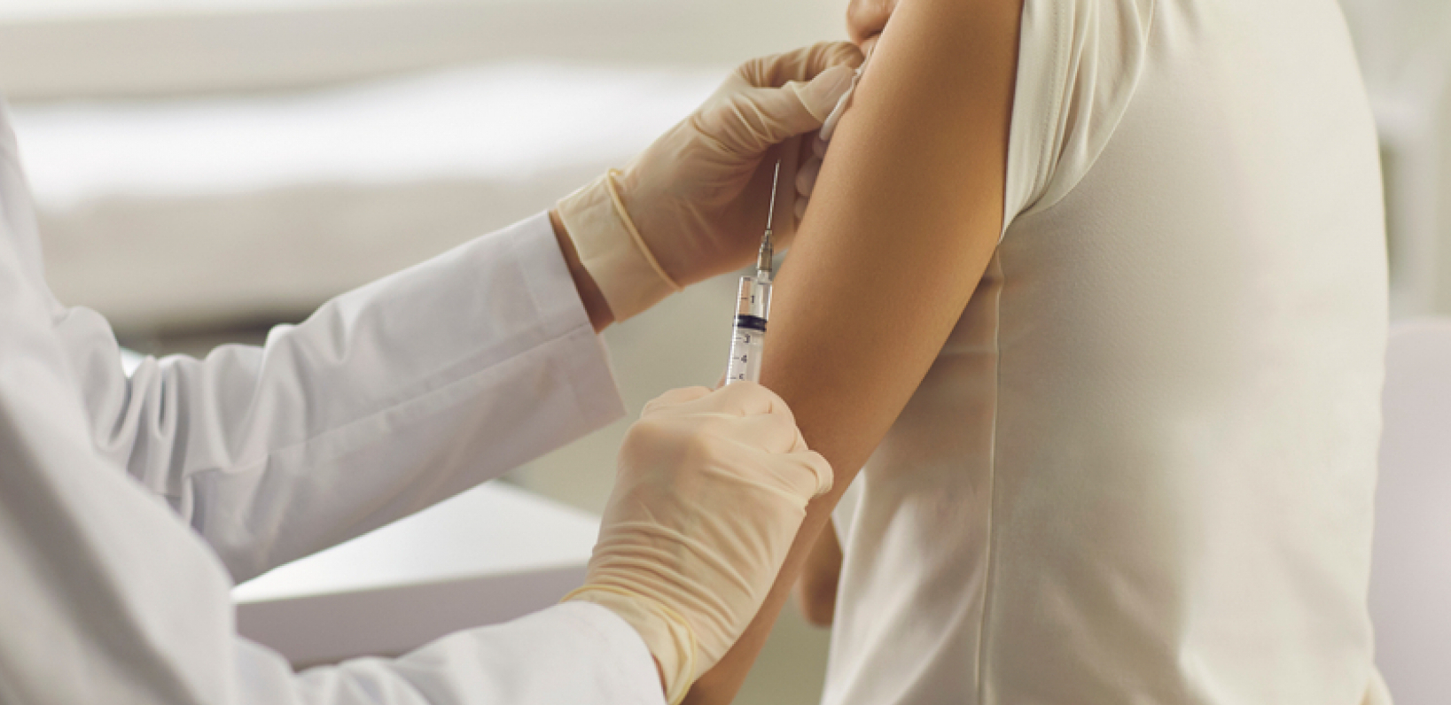 MLADIMA JE PUNO DA PLATE 12.500 DINARA! U RS počinje vakcinacija protiv HPV virusa, ali jedna stvar čini roditelje skeptičnim