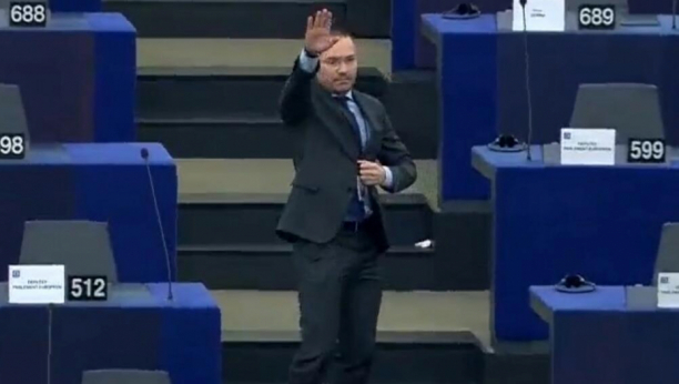 TRAŽI SE HITNO SANKCIONISANJE! Bugarski poslanik uputio u Evropskom parlamentu nacistički pozdrav