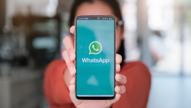 JEDNIM POTEZOM ZAKLJUČAJTE SVOJE PREPISKE WhatsApp uvodi novu funkciju!