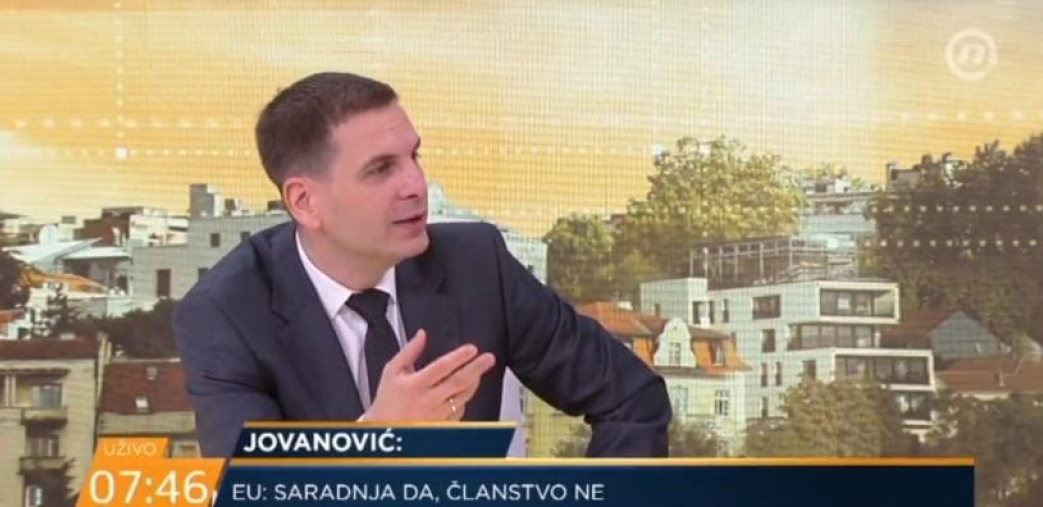 MILOŠ JOVANOVIĆ: Neozbiljan skup opozicije pred zakletvu, Vučić je sve radio po zakonu i Ustavu (VIDEO)