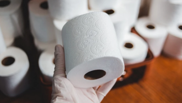 EVO REŠENJA ZA PROBLEM KOJI SVI IMAMO Stavite toalet papir u ormar, rezultati će vas ODUŠEVITI