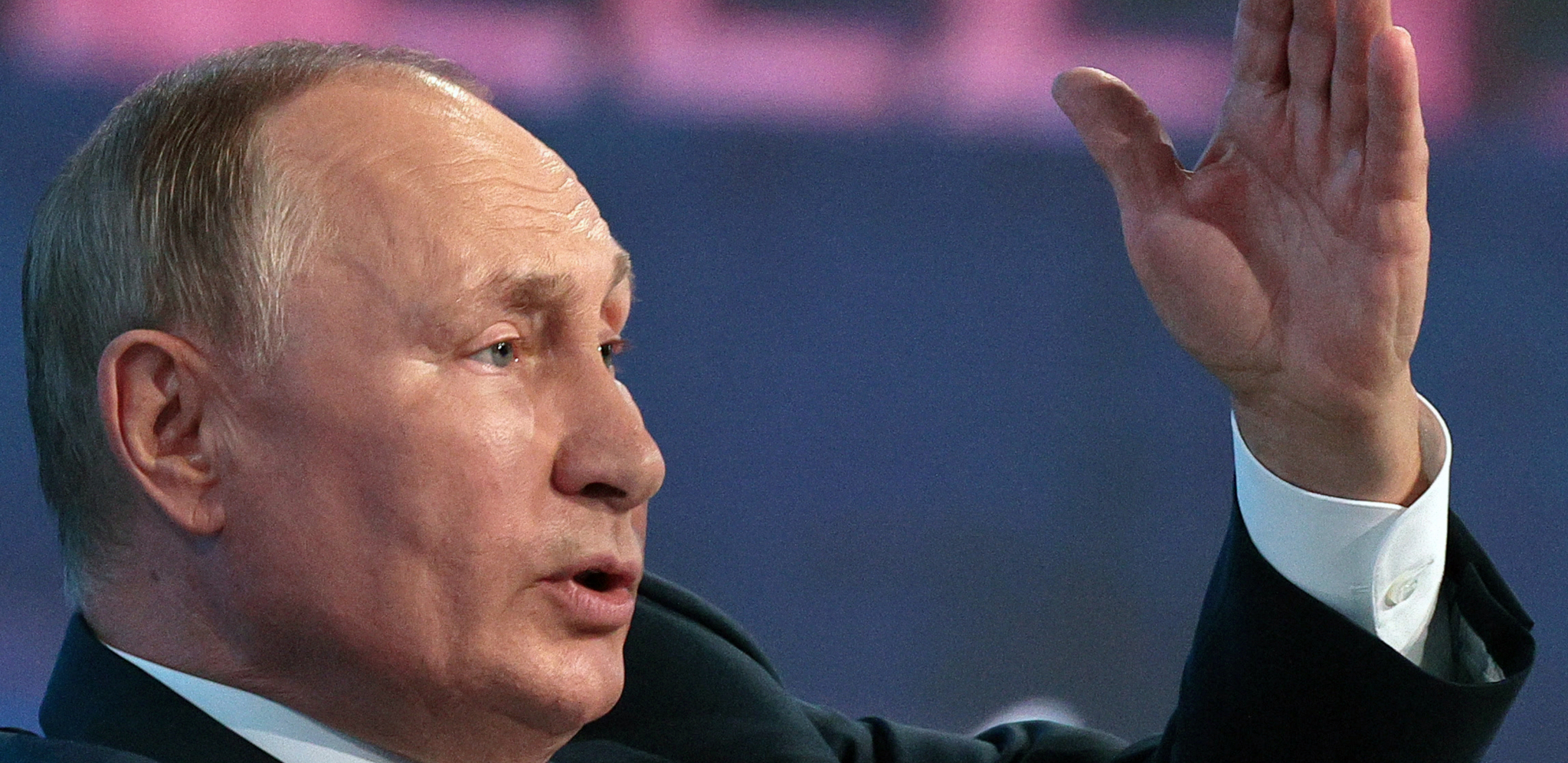 PUTIN SAOPŠTIO UŽASNE VESTI ZA ZAPAD Svet se nije srušio zbog sankcija Rusiji