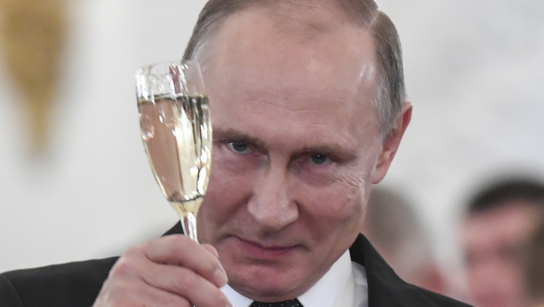 STIGAO ŽESTOK ODGOVOR KREMLJA NA PROVOKACIJE ZELENSKOG! "Voleo bi on da Putin ne postoji, ali..."