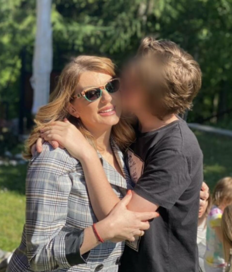 BUDIO SE, SKAKAO Viki Miljković otkrila kako se njen sin oseća nakon napada: Potresena sam
