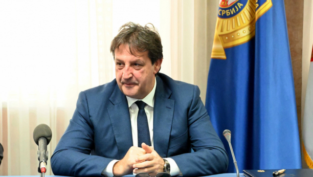 TO JE SPISAK ZA ODSTREL Oglasio se ministar Gašić: "Kurtijev glasnogovornik trebalo bi da zna da se nikada ne preti praznom puškom!"