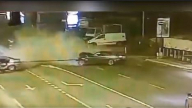 HOROR SNIMAK SA ZRENJANINSKOG PUTA! Ovako su se sudarila dva BMW-a, jedan vozač poginuo, drugi pobegao! (FOTO/VIDEO)