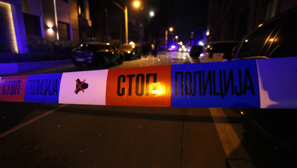 PROVERAVA SE SVAGA ZGRADA I PROLAZ Policija u potrazi za ubicom sa Čukarice