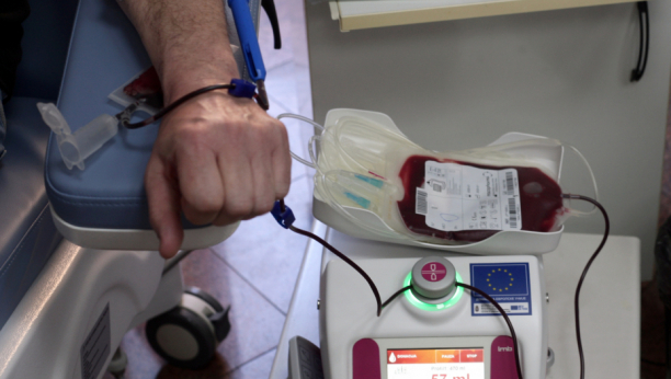 MNOGA DECA SE BORE SA KANCEROM I TREBA IM KRV Institut za transfuziju uputio apel: Nedostaju nulta i A krvna grupa