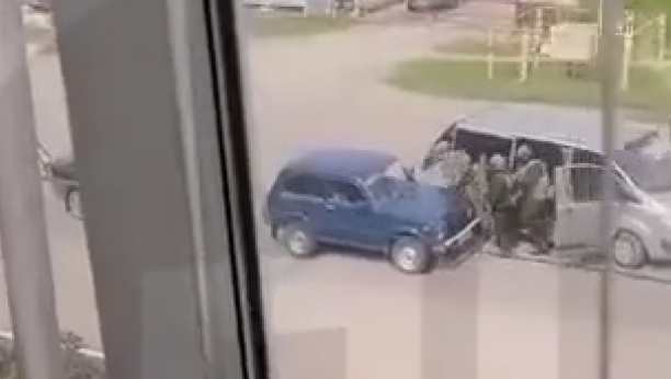 SCENA UŽASA U RUSIJI Muškarac se razneo bombom, evo šta je prethodilo stravičnom činu (UZNEMIRUJUĆI VIDEO)