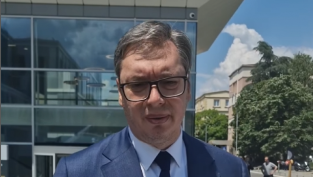 MOLIM SE ZA NJIHOV BRZ OPORAVAK Predsednik Vučić obišao ranjene u Kliničkom centru