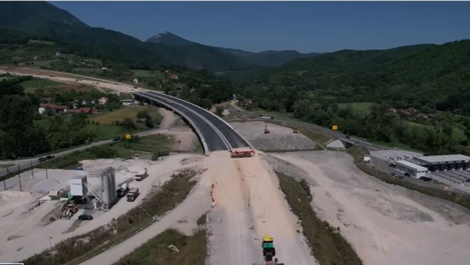 snimak autoputa ka crnoj gori iz drona